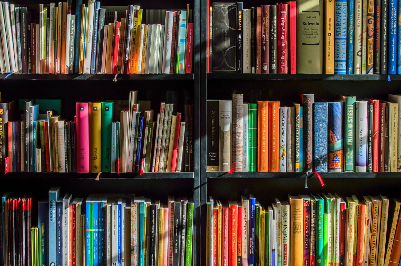 LaTeX Bibliography Management: BibTeX, BibLaTeX, and Live Zotero/Mendeley Sync