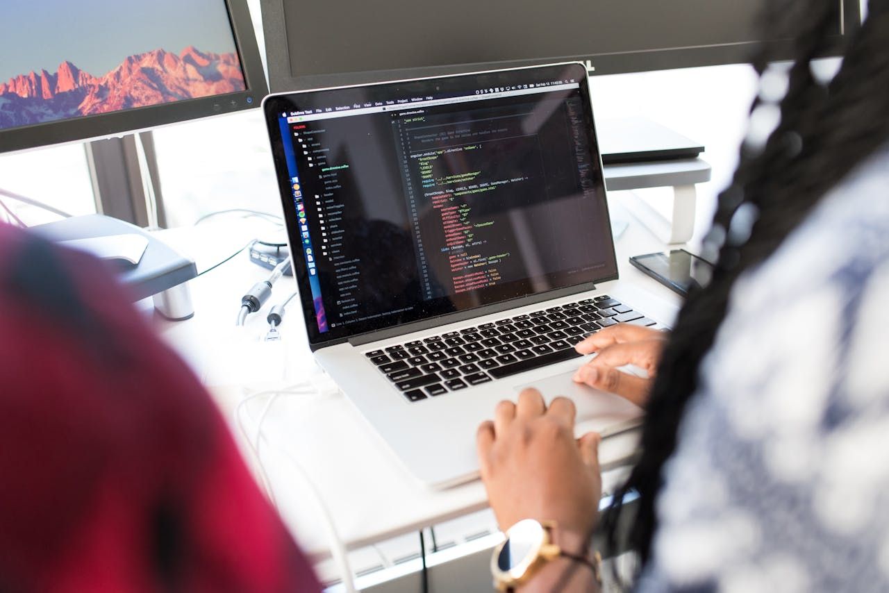 LaTeX Code Listings: Syntax Highlighting and Custom Styling with the listings Package